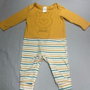 Disney - Winnie the Pooh - one piece romper/jumpsuit. Size 6-9 months